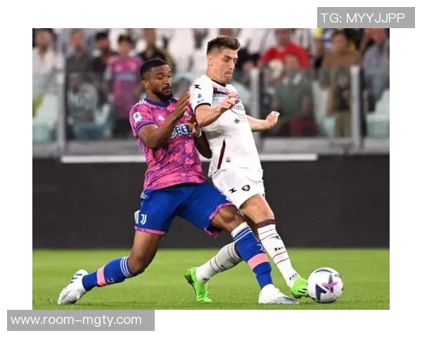 布雷默时隔两年终破进球荒将进球献给怀孕妻子表达深情祝福